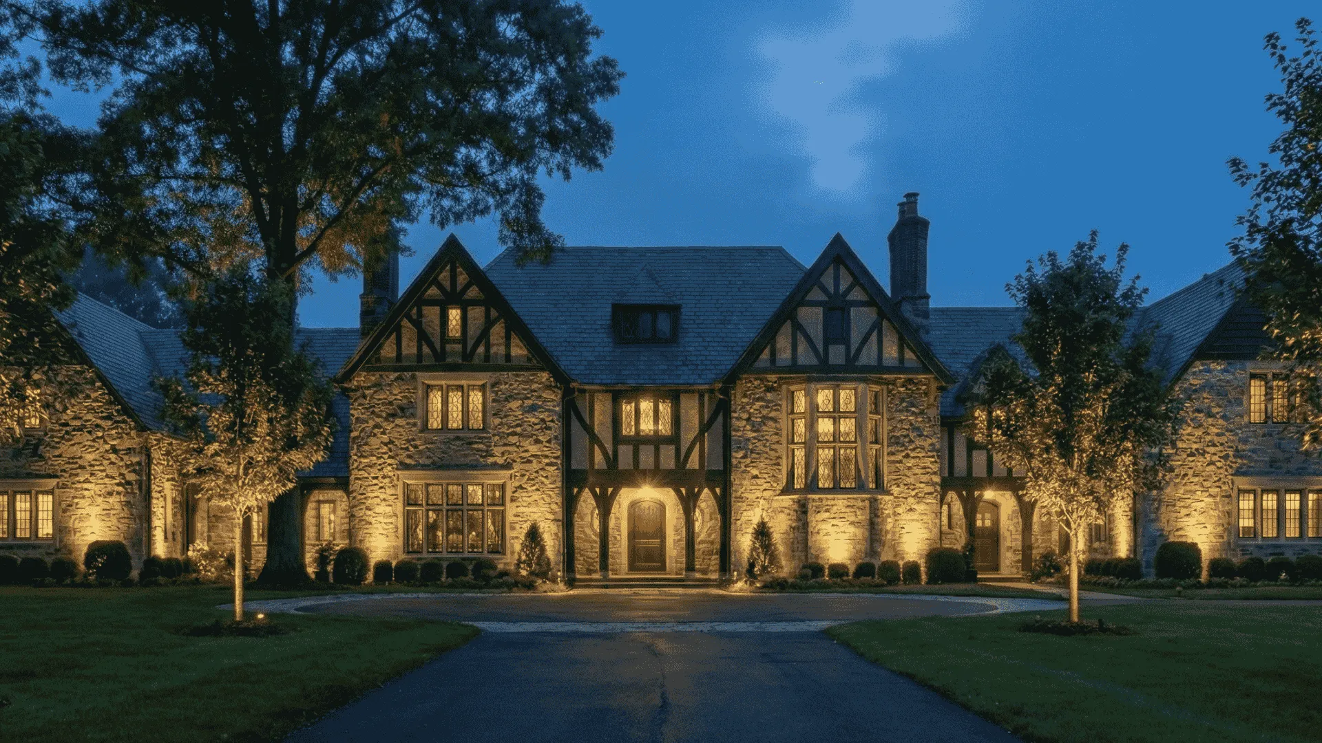 Luxury estate landscape lighting in McLean VA